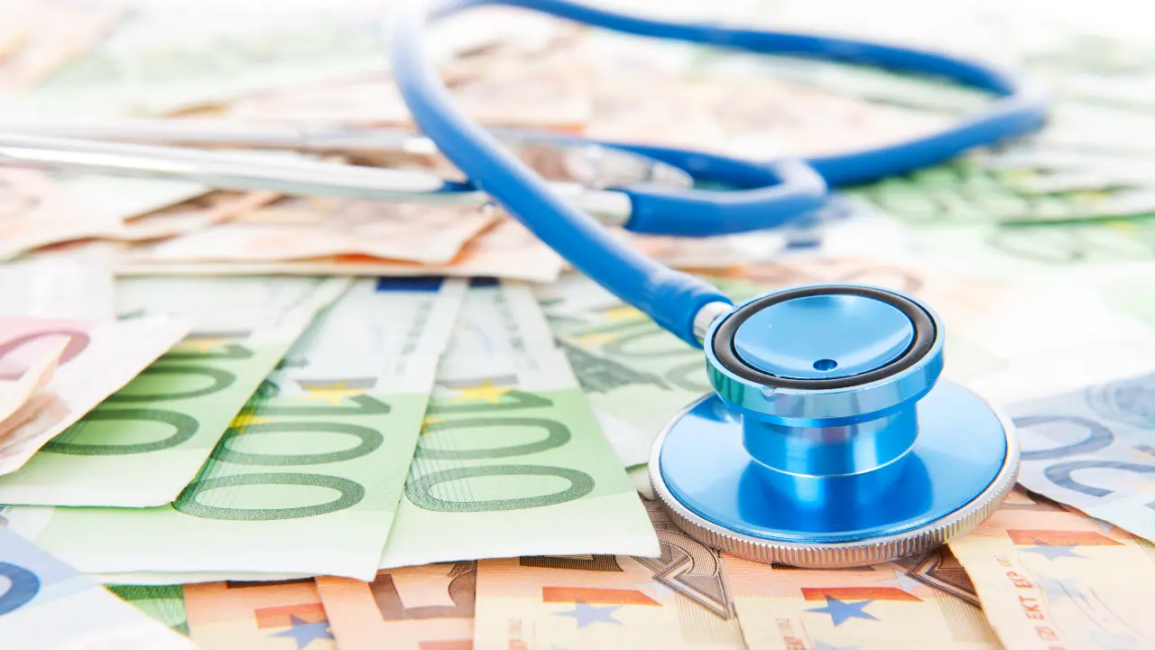 In Calabria la salute è un lusso:\u00A0quasi 95mila persone hanno chiesto un prestito\u00A0per curarsi\n