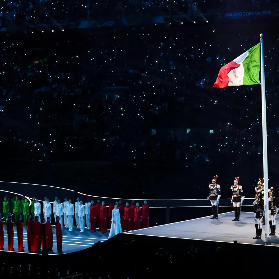 Mattarella arriva in tram a San Siro: la sorpresa dei Giochi accende lo stadio e l’orgoglio italiano\n