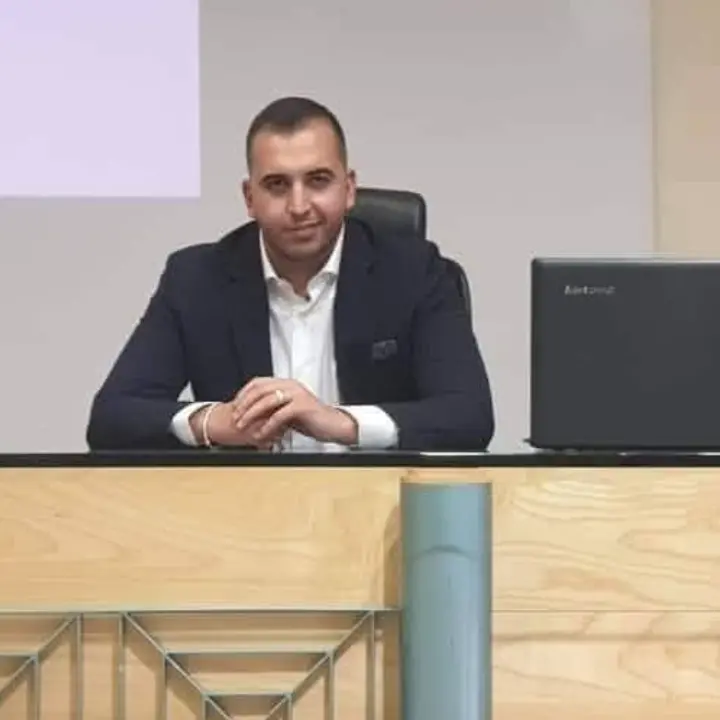 Italia Viva nomina Michele Morrone commissario di “Casa Riformista” a Rende\n