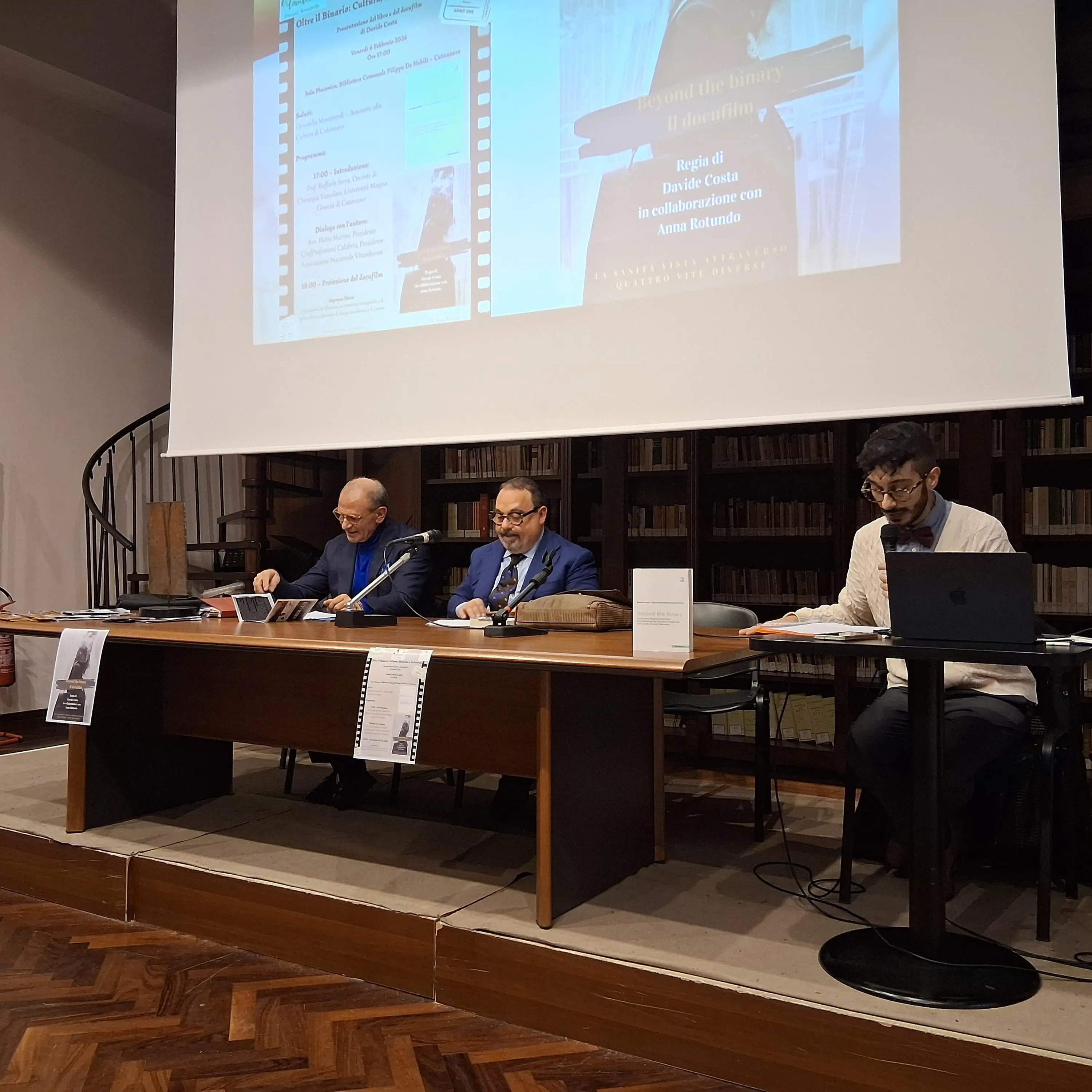 Oltre i confini del genere: a Catanzaro scienza e diritti si incontrano con \"Beyond the Binary\"\n