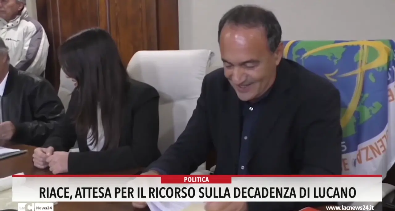 Riace, attesa per il ricorso sulla decadenza di Lucano