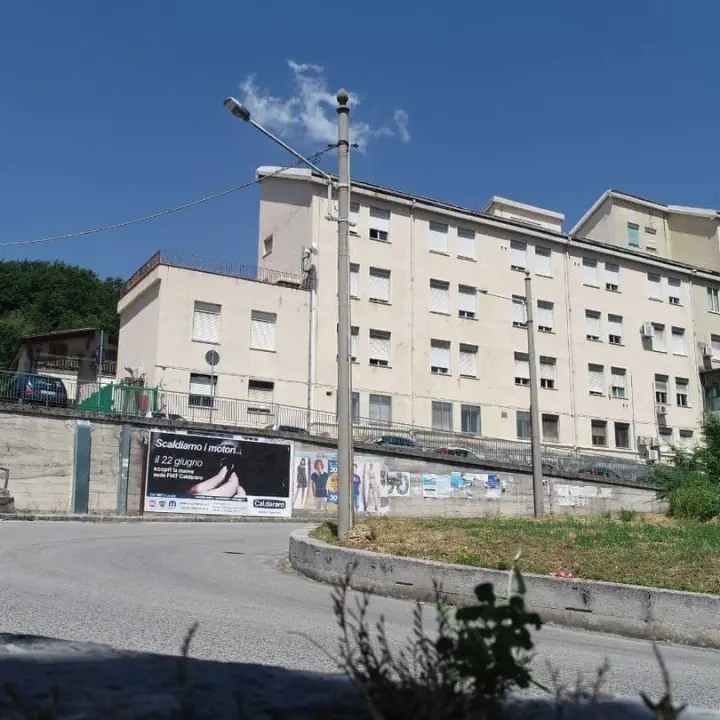 Muore durante il parto a Lagonegro, tragedia per una famiglia di Scalea\n