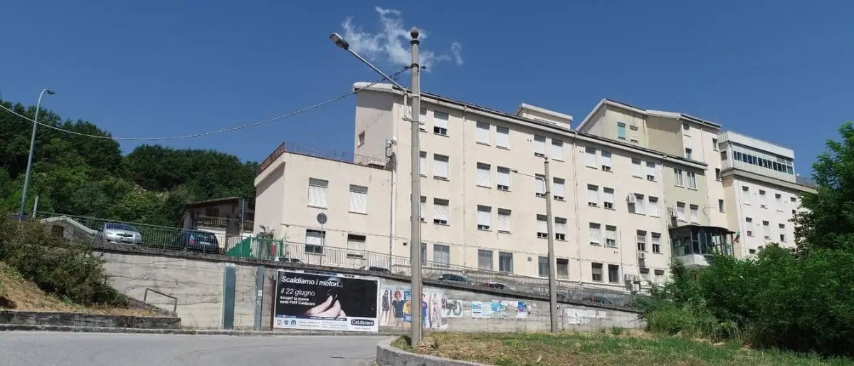 Muore durante il parto a Lagonegro, tragedia per una famiglia di Scalea\n