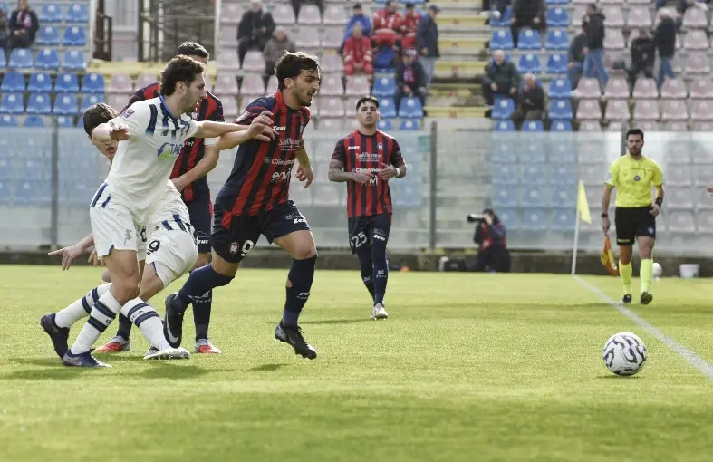 Musso su rigore concede al Crotone il poker di vittorie consecutive: AtalantaU23 battuta per 1-0\n
