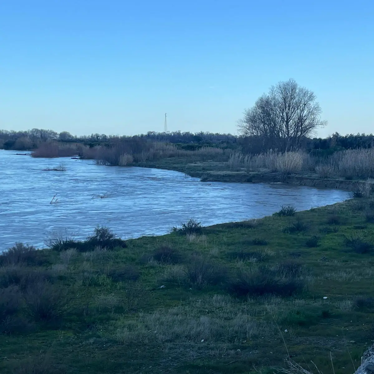 Il Crati sale ma le promesse restano ferme. Il sindaco di Corigliano Rossano alza la voce\n