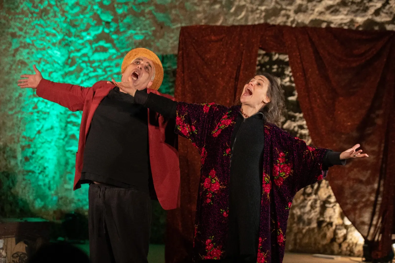 Il teatro fuori dai teatri, “Un giorno all’improvviso” porta l’arte nelle cinque province della Calabria\n