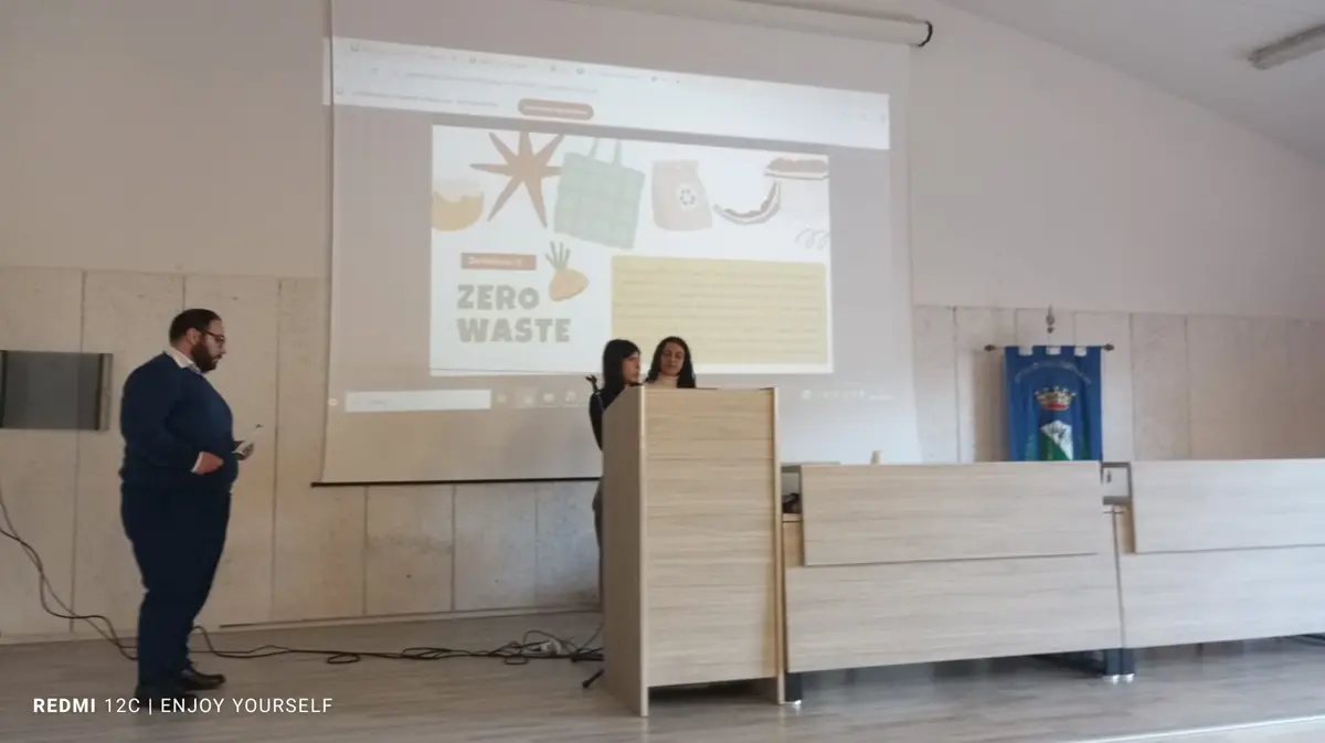 Spreco Alimentare, a Villa studenti associazioni e istituzioni insieme per un futuro sostenibile