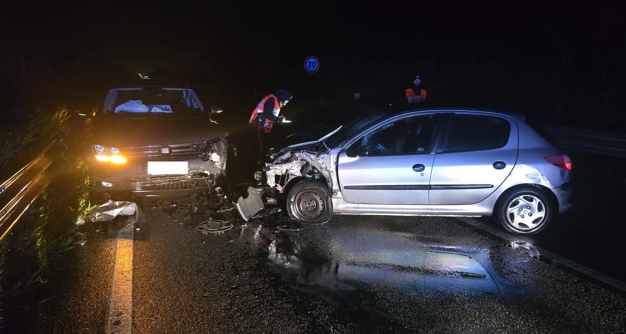 Nuovo incidente sulla statale 18 a Scalea: diversi feriti in uno scontro nella notte