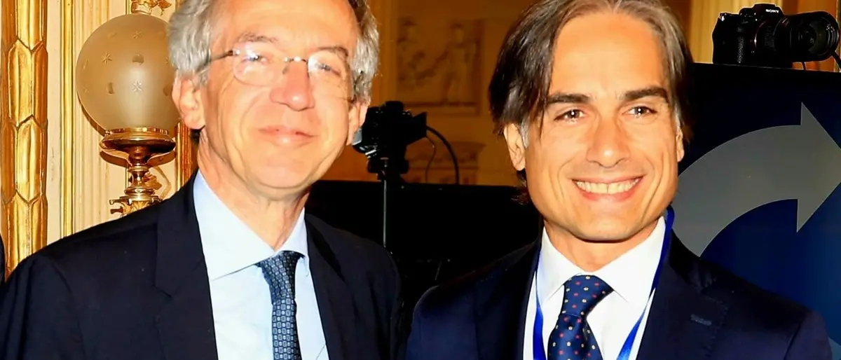 \n\nMinacce al presidente Anci Manfredi, Falcomatà (Pd): «Vile attacco a chi serve le istituzioni con competenza»\n