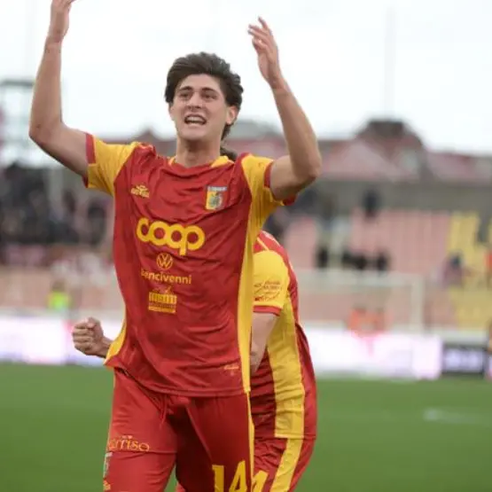<p>Catanzaro nel segno di Liberali: gol d'esordio in giallorosso per l'ex delle giovanili del Milan</p>