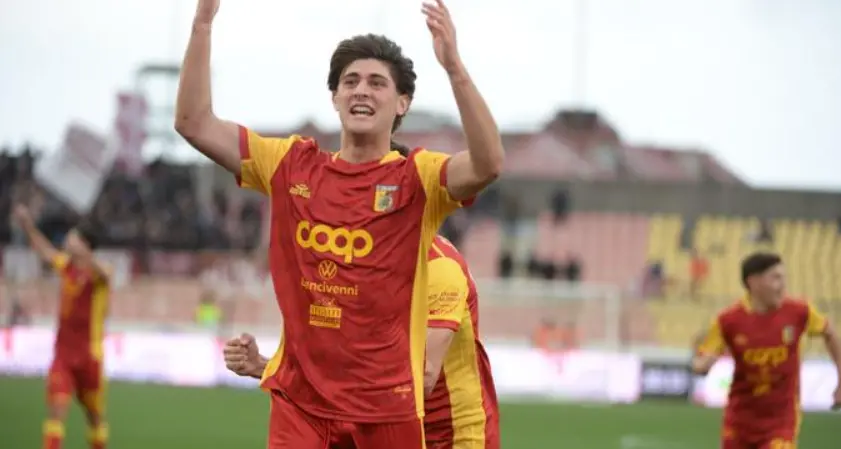 Catanzaro nel segno di Liberali: gol d'esordio in giallorosso per l'ex delle giovanili del Milan