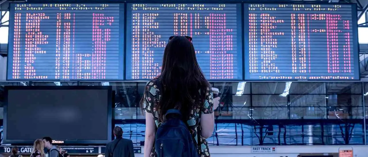 Migrazione universitaria e costi proibitivi,\u00A0una generazione in movimento: via dalla Calabria il 37% dei giovani\n