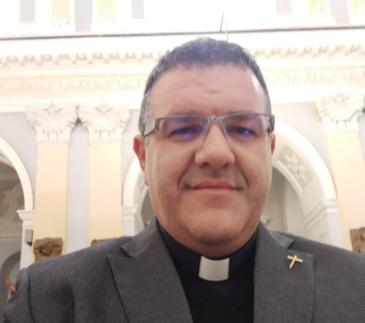 Don Giuseppe Lopresti è il\u00A0vicedecano dell’Istituto Nazionale Azzurro\n