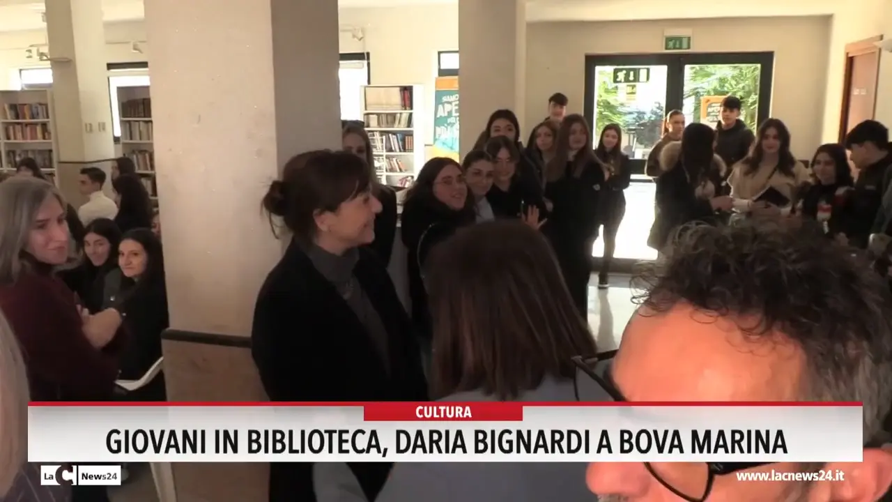 Giovani in biblioteca, Daria Bignardi a Bova Marina