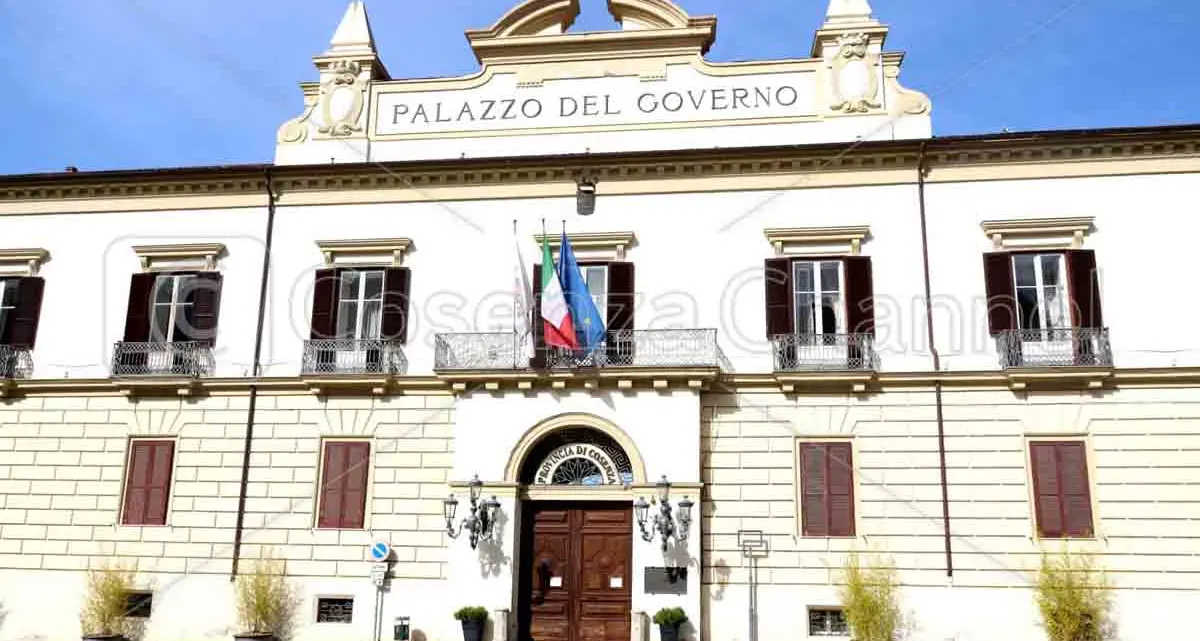 Provinciali di Cosenza, il solito gioco allo “schiaffo del soldato”\n