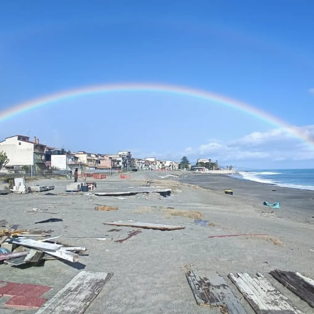 Siderno, Il Faro alla sindaca Fragomeni: «Serve un cambio di rotta sul lungomare»\n