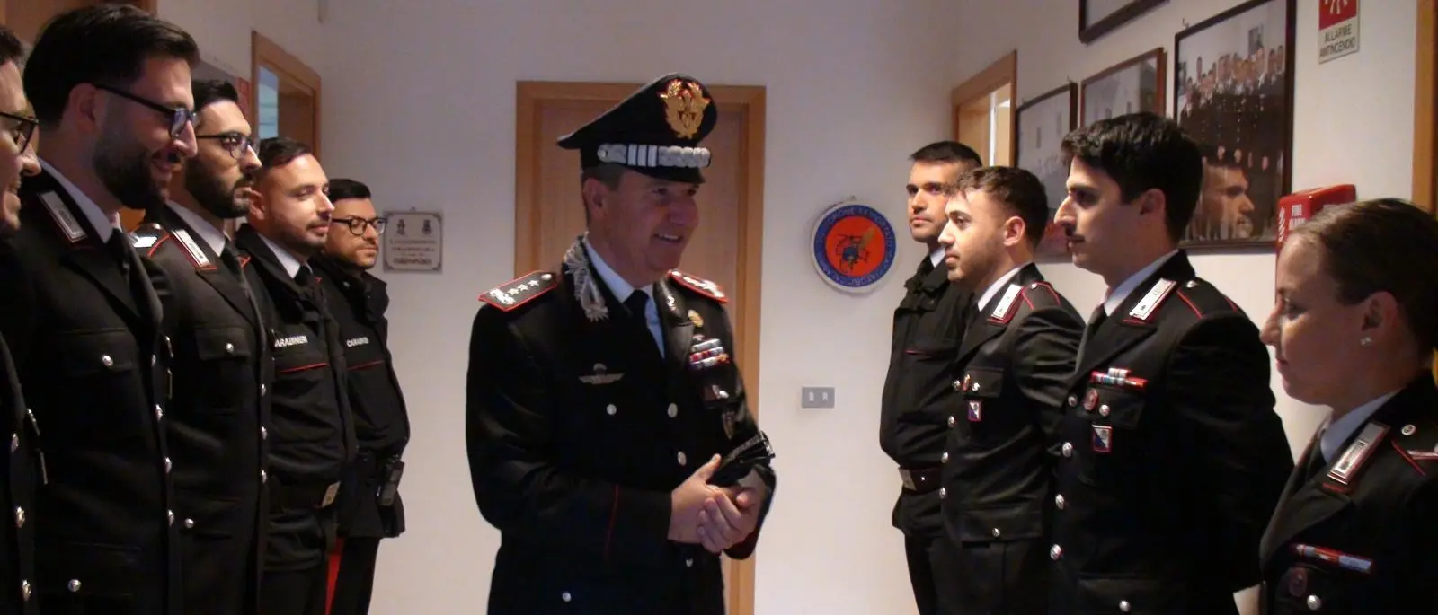 Il generale Domizi in visita al Gruppo Carabinieri di Locri: «Presenza e vicinanza ai cittadini della Locride»\n