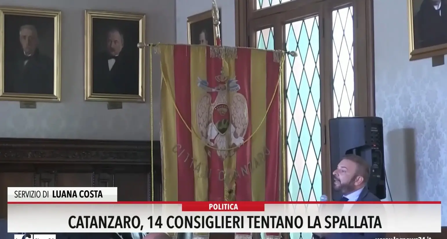 Catanzaro, 14 consiglieri tentano la spallata