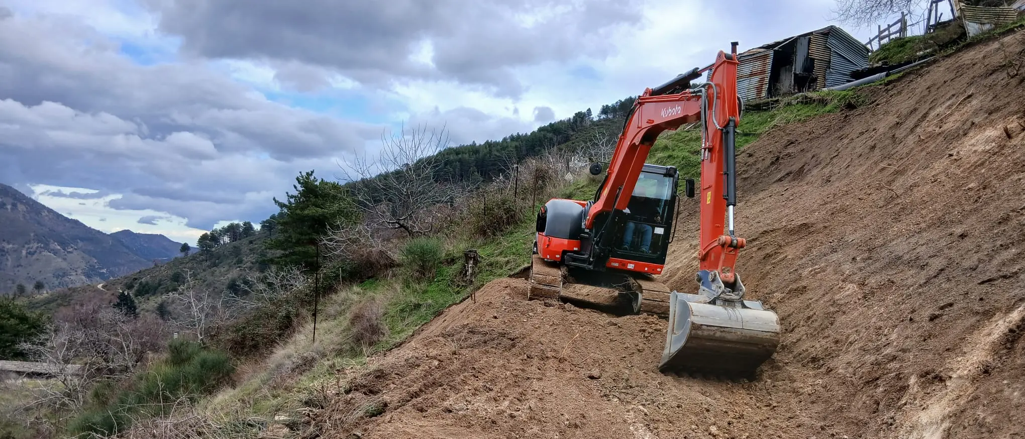 Longobucco, cantieri aperti e nuovi interventi su sanità, scuole e sicurezza del territorio\n