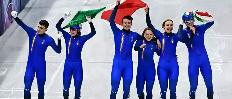 Milano Cortina, l’Italia conquista il suo secondo oro nella staffetta mista short track\n