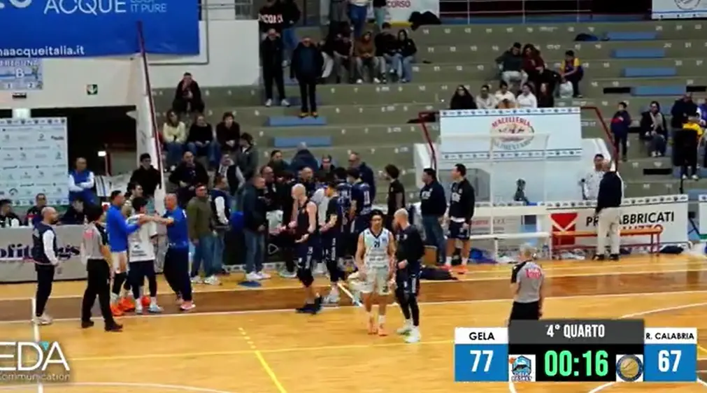 Gela Basket risponde alla Dierre Reggio Calabria: «Condanniamo senza se e senza ma ogni forma di discriminazione»\n