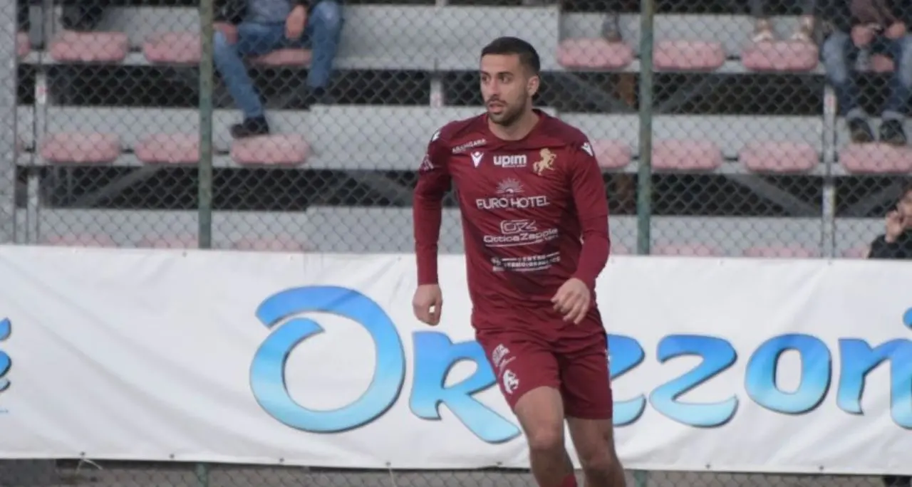 Promozione B, la Bovalinese festeggia in casa con i gol di Gliozzi: «Più ispirato coi tifosi, puntiamo ai play off»\n