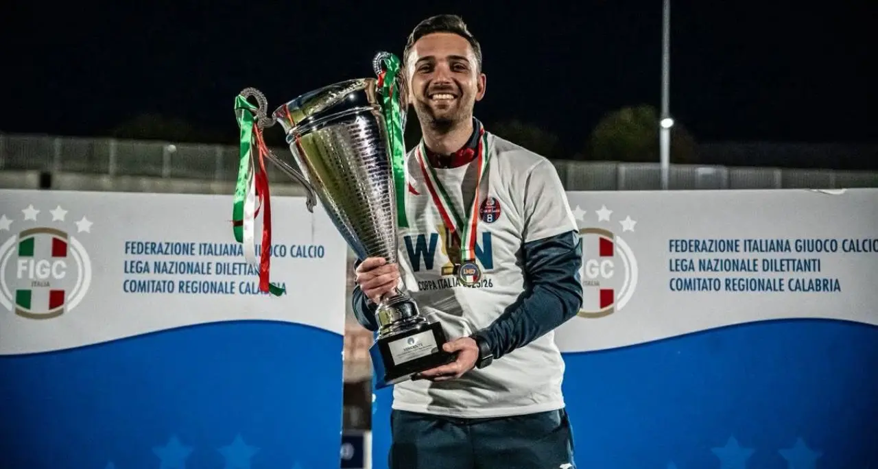 Db Rossoblù Luzzi, Magarò spiega le dimissioni: «Dovevo tutelare la mia figura. Merito rispetto»\n