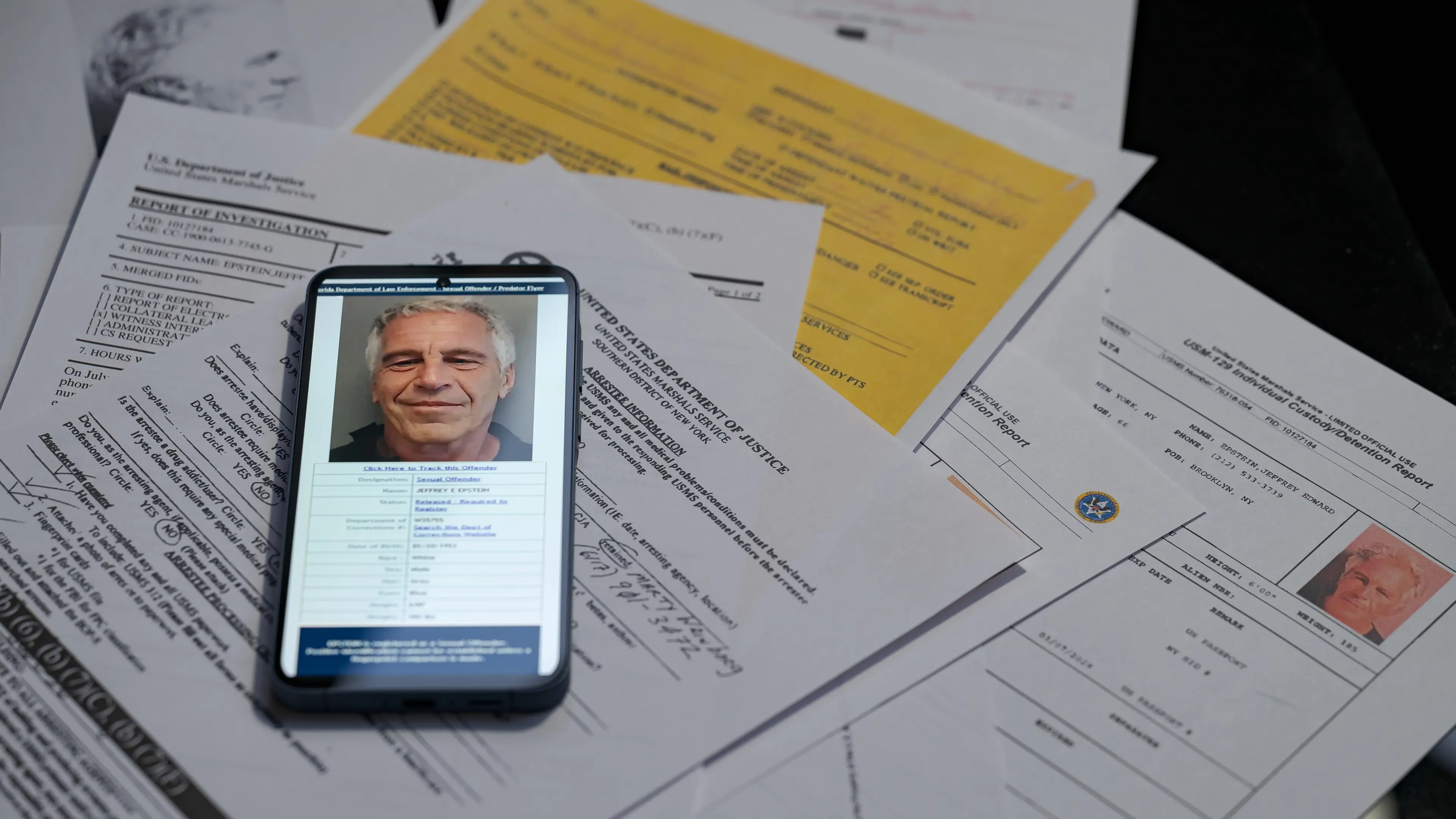 <p>«Mai stato l'hacker di Epstein», parla il pirata informatico originario di Filogaso finito nel dossier da 3 milioni di pagine</p>