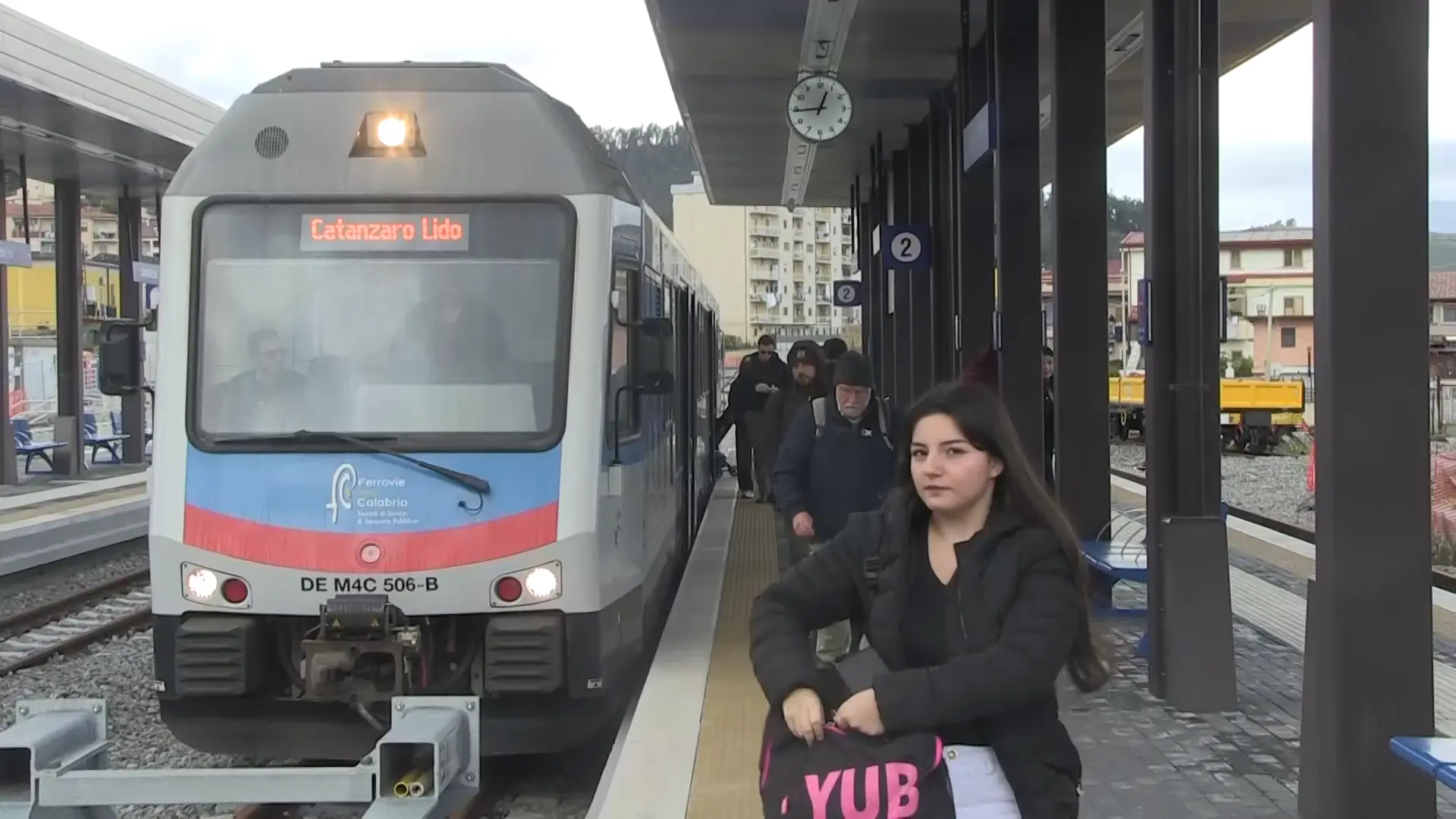 Metropolitana di Catanzaro, corse troppo dilatate e biglietterie a mezzo servizio