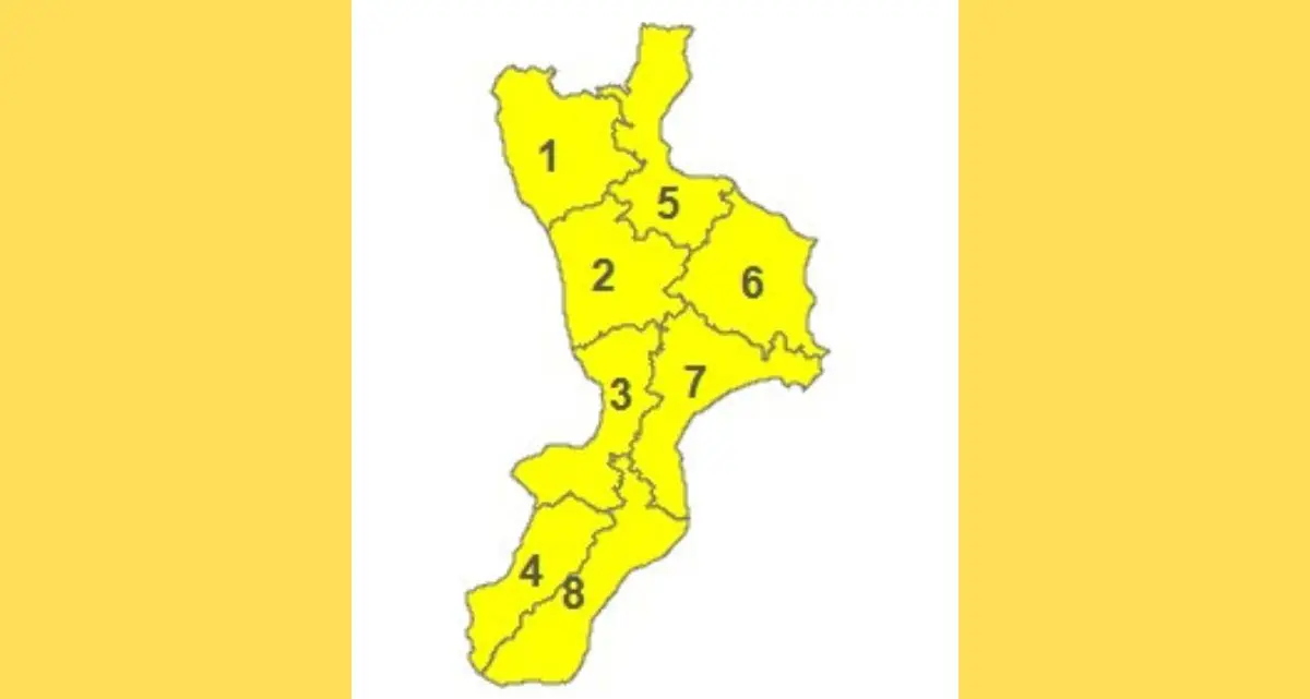 Allerta meteo sulla costa tirrenica: vento forte, piogge intense e rischio mareggiate\n