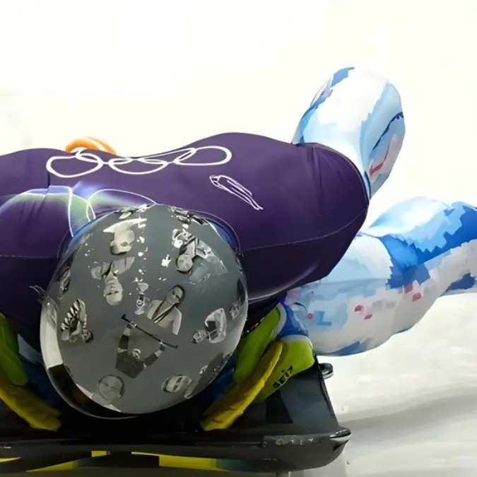 Skeleton, il silenzio imposto dal Cio: vietato il casco con i volti delle vittime ucraine. L’atleta: «Mi hanno spezzato il cuore»\n