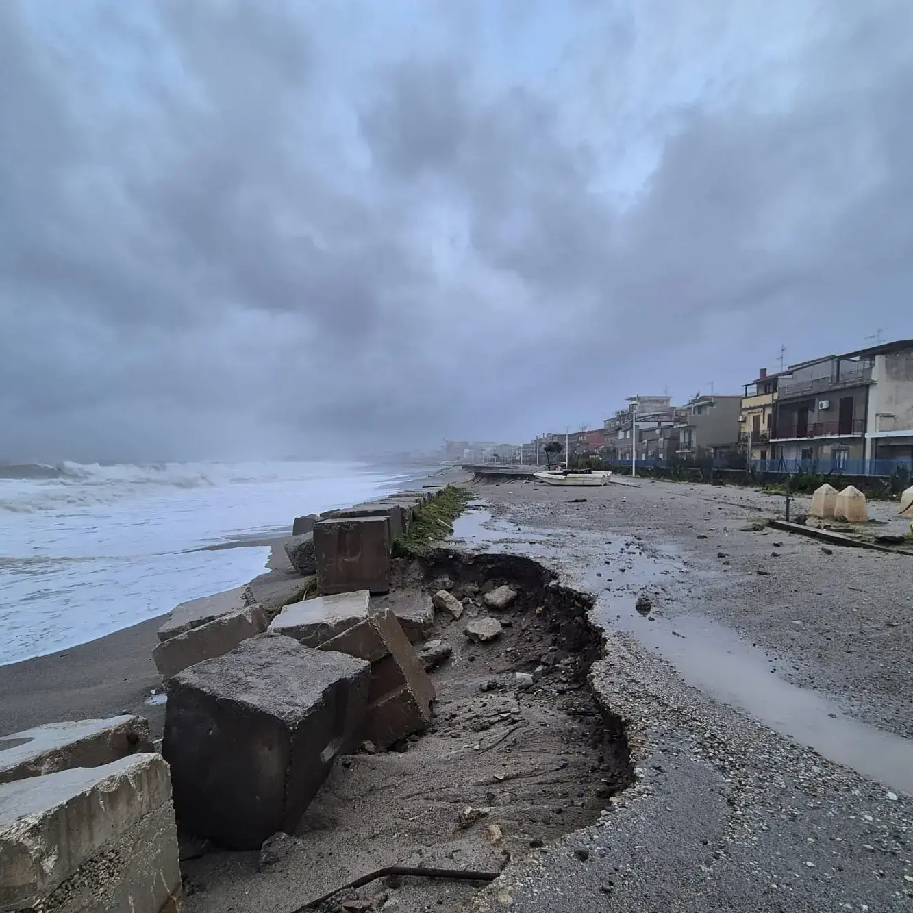 Ciclone Harry, sospeso per sei mesi il pagamento delle bollette in Calabria\n