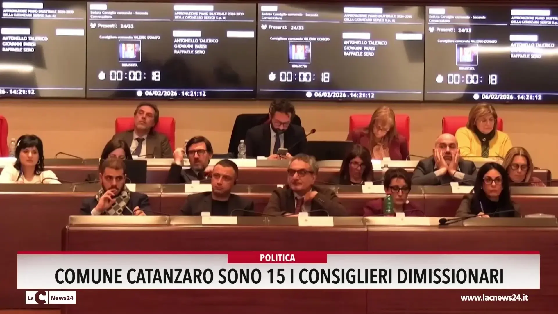 Comune Catanzaro, sono 15 i consiglieri dimissionari