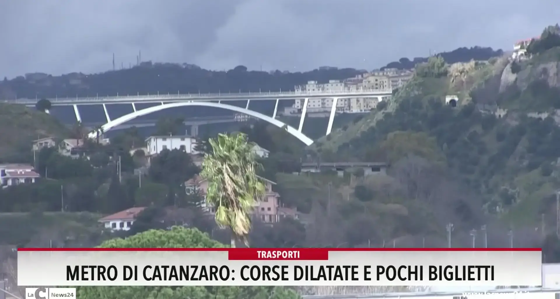 Metro di Catanzaro, corse dilatate e pochi biglietti