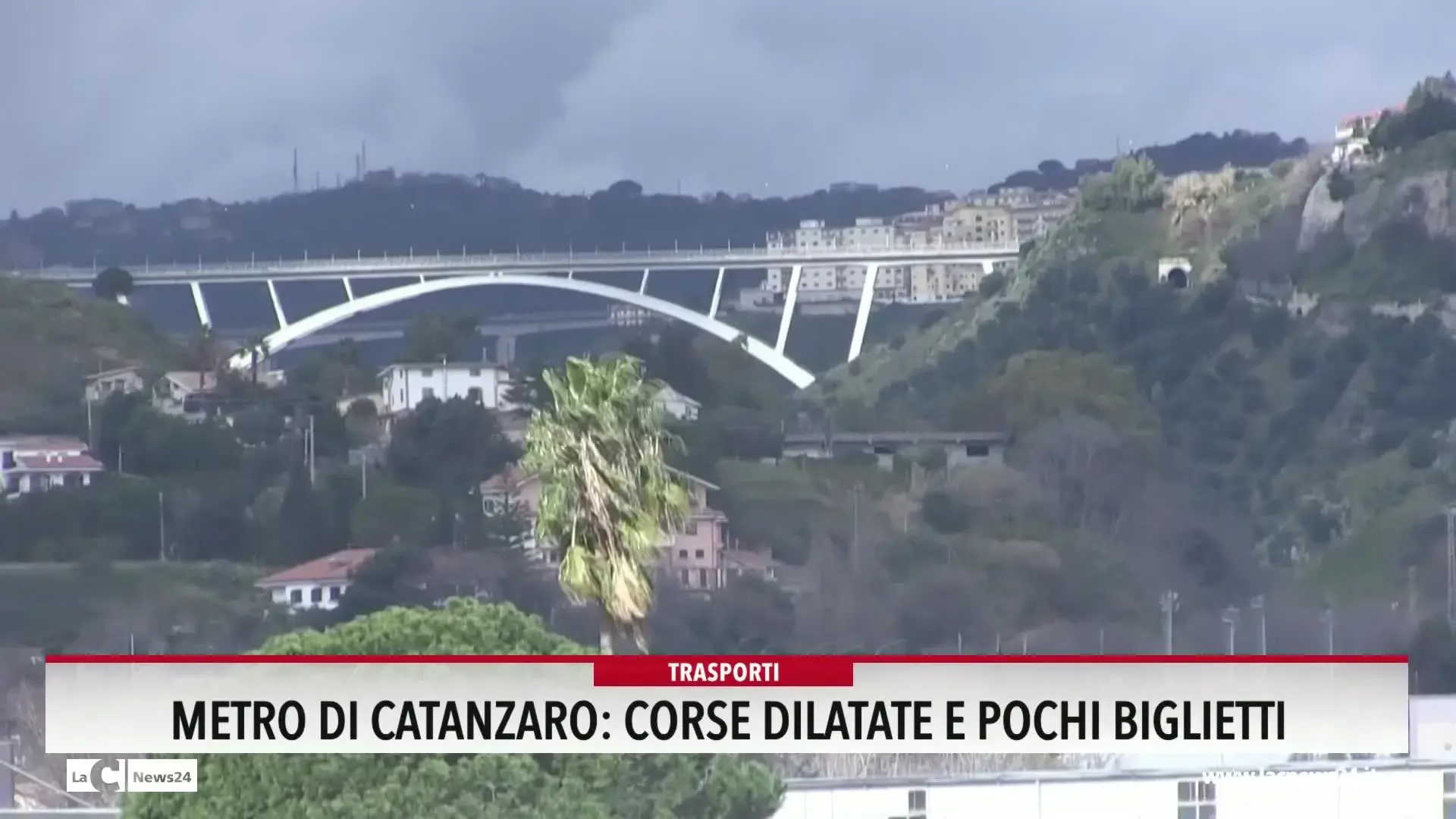 Metro di Catanzaro, corse dilatate e pochi biglietti