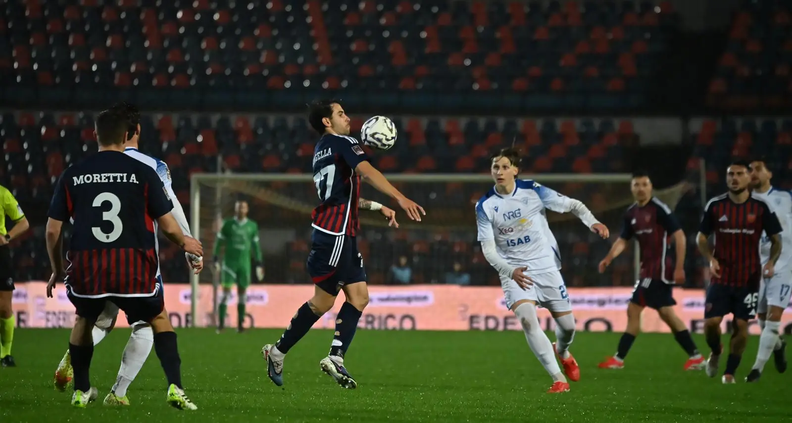 Cosenza brutto ma arrivano i tre punti: Siracusa battuto al Marulla, decide Emmausso\n