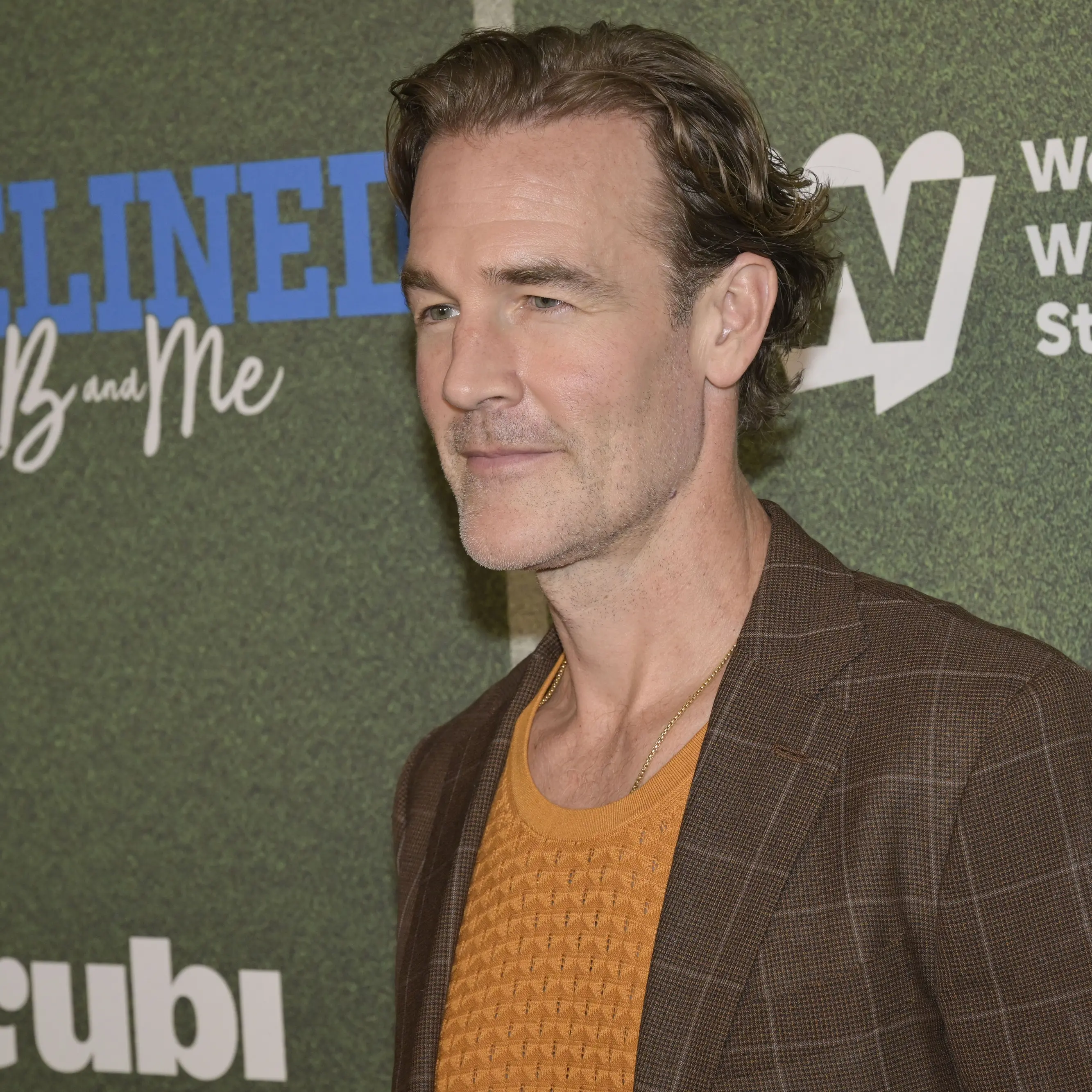 Addio a James Van Der Beek, il Dawson di “Dawson’s Creek”\n