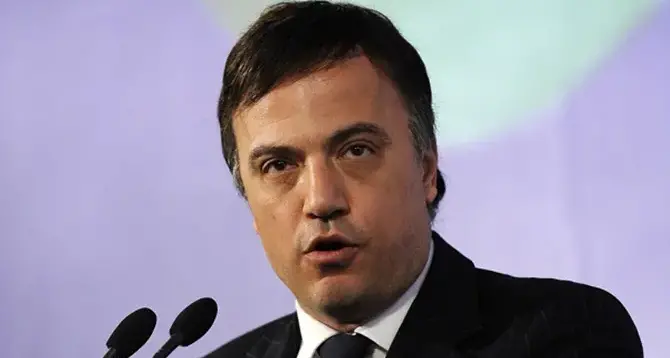 Calabresi nel Mondo, assoluzione (e prescrizione) per l’ex sottosegretario Giuseppe Galati\n