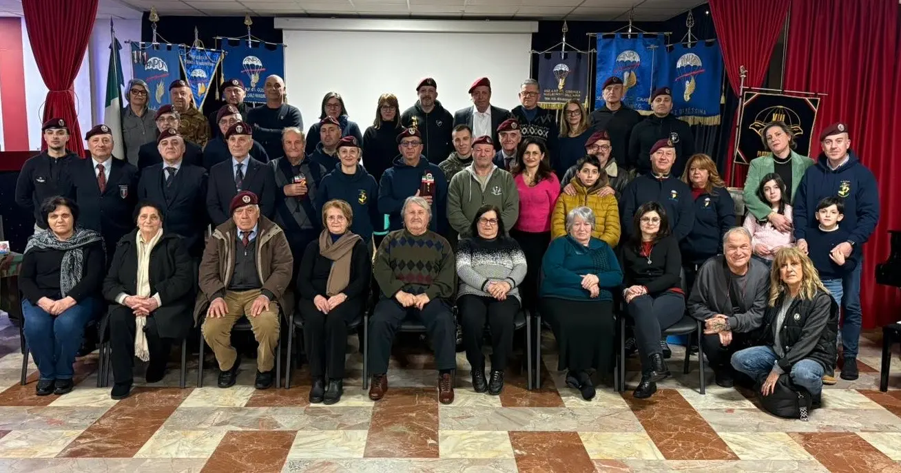 ”Come Folgore dal Cielo… Come Nembo di Tempesta”, trent’anni fa nasceva l’associazione dei Paracadutisti di Cosenza