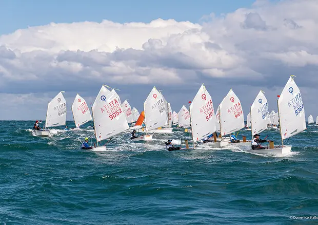 Bper Crotone International Carnival Race 2026: vela, spettacolo e grandi eventi dal 13 al 17 febbraio\n