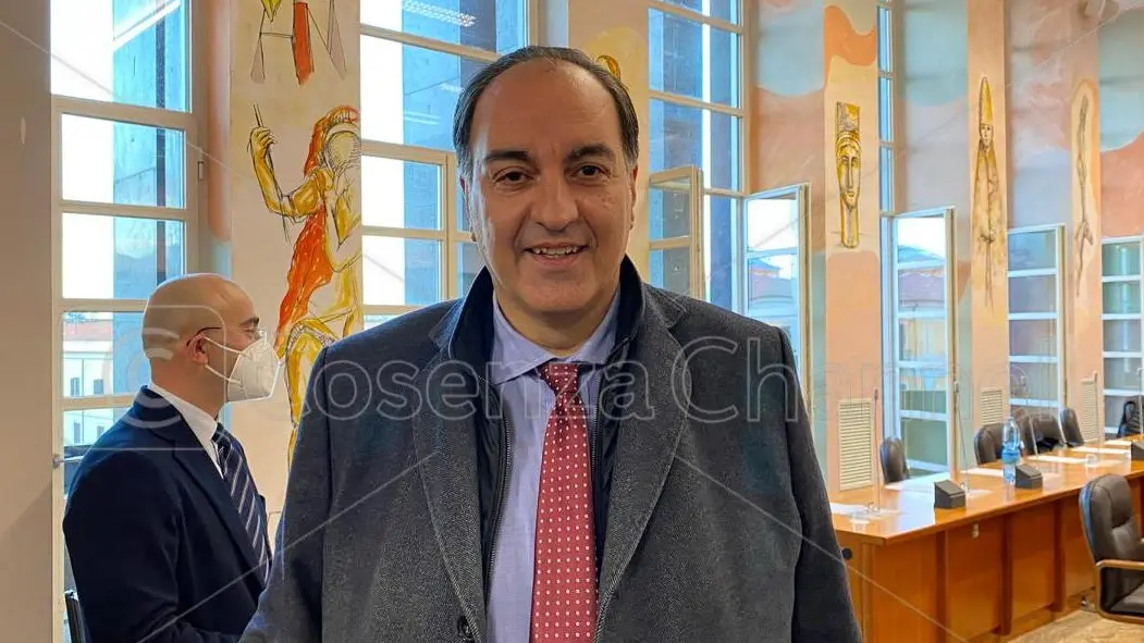 Roberto Sacco sospeso dalla carica di consigliere