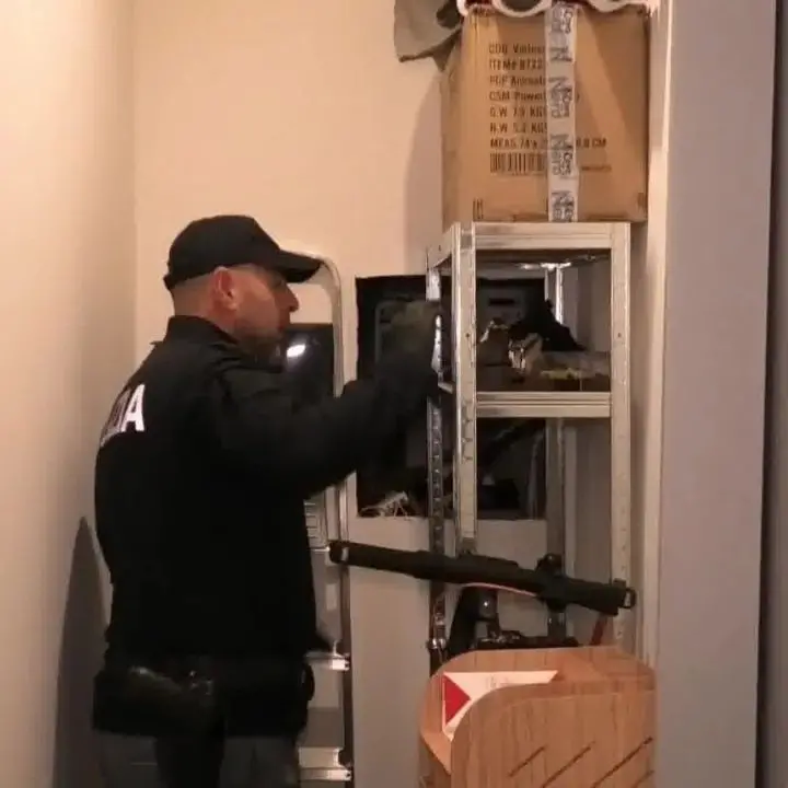 Blitz antidroga tra Marano e Cosenza: cinque arresti all’alba | NOMI\n