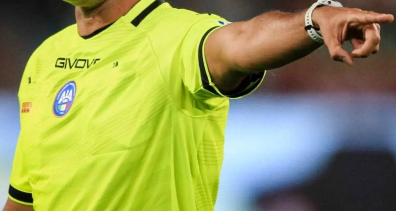 Arbitro di Locri aggredito a Cittanova, le scuse del Gioiosa: «Gesto intollerabile e inqualificabile»\n\n\n