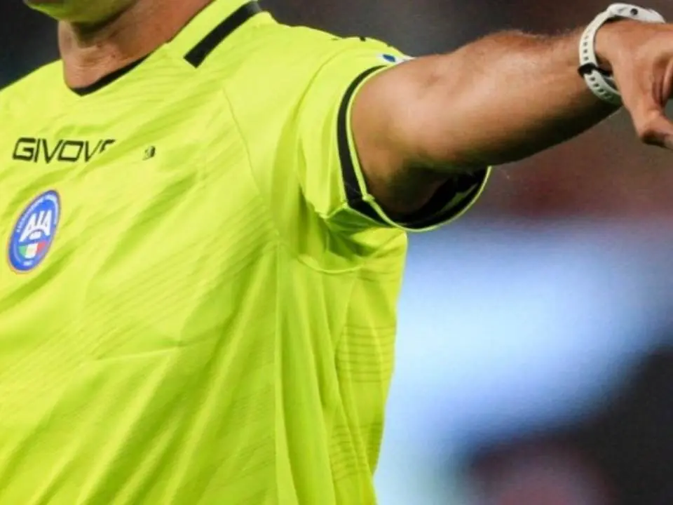 Arbitro di Locri aggredito a Cittanova, le scuse del Gioiosa: «Gesto intollerabile e inqualificabile»