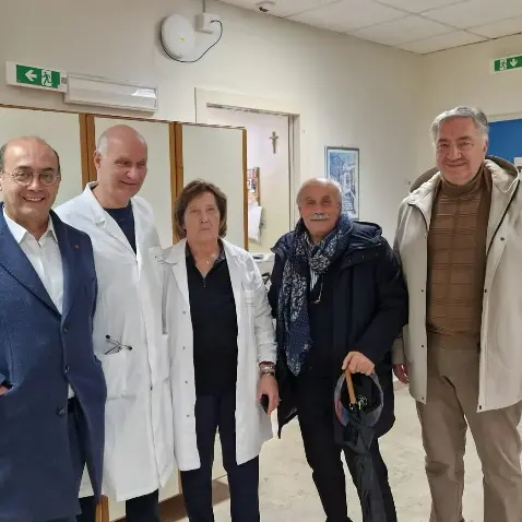 Ospedale di Vibo, il Comitato ristretto dei sindaci fa tappa nei reparti: «Servono spazi e personale ma si stanno facendo sforzi innegabili»\n