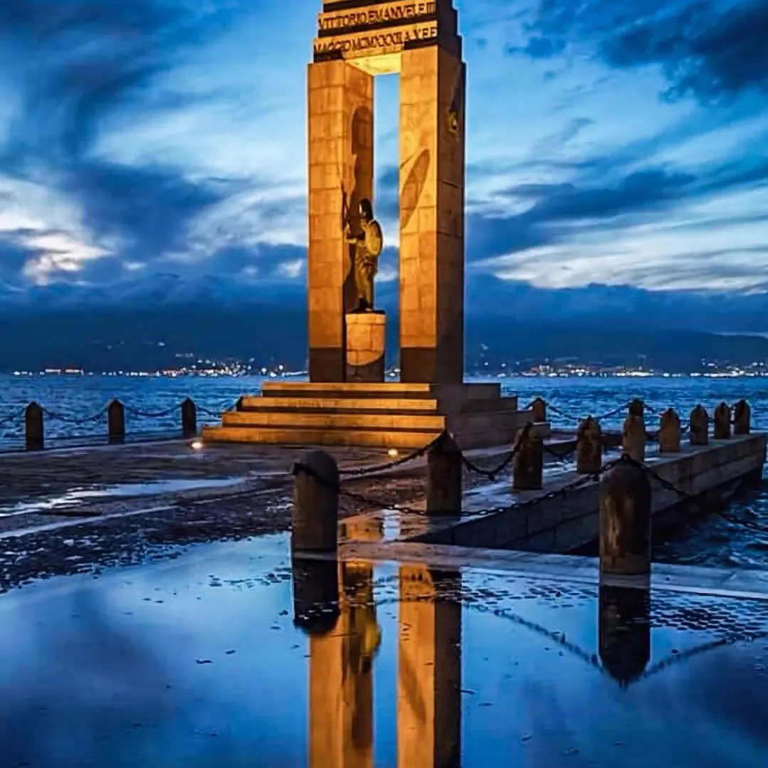 L’ultimo raggio per Athena\n