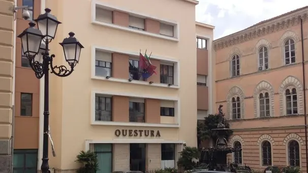 La Questura di Catanzaro , ANSA