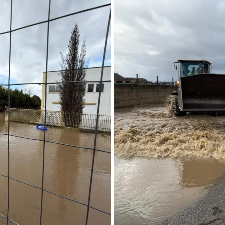 Maltempo nel Cosentino, il sindaco di Santa Sofia d’Epiro\u00A0Sisca: «Chi ha trattori si avvicini alla zona industriale»\n\n\n