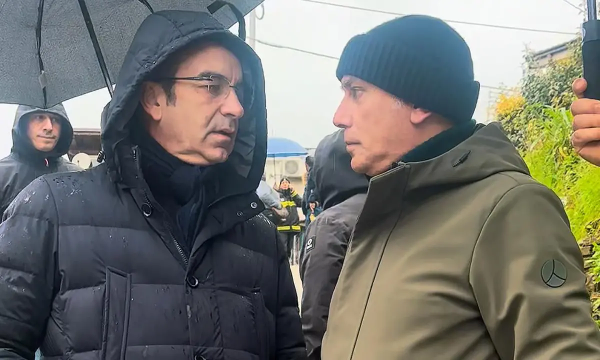 La Base: «Il 26 in piazza, ma Caruso e Occhiuto hanno condannato Cosenza al declino»\n