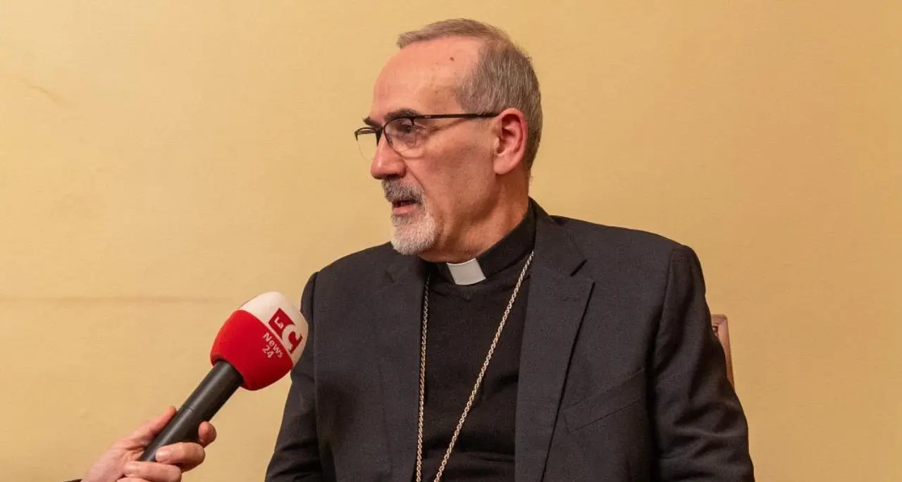 L’incontro con Pizzaballa a Cosenza è stato una lezione di teologia dell’umiltà: con lui la parola si fa coscienza\n